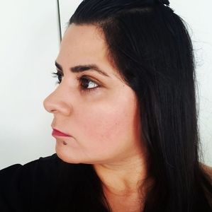 Meet your Posher, Ana